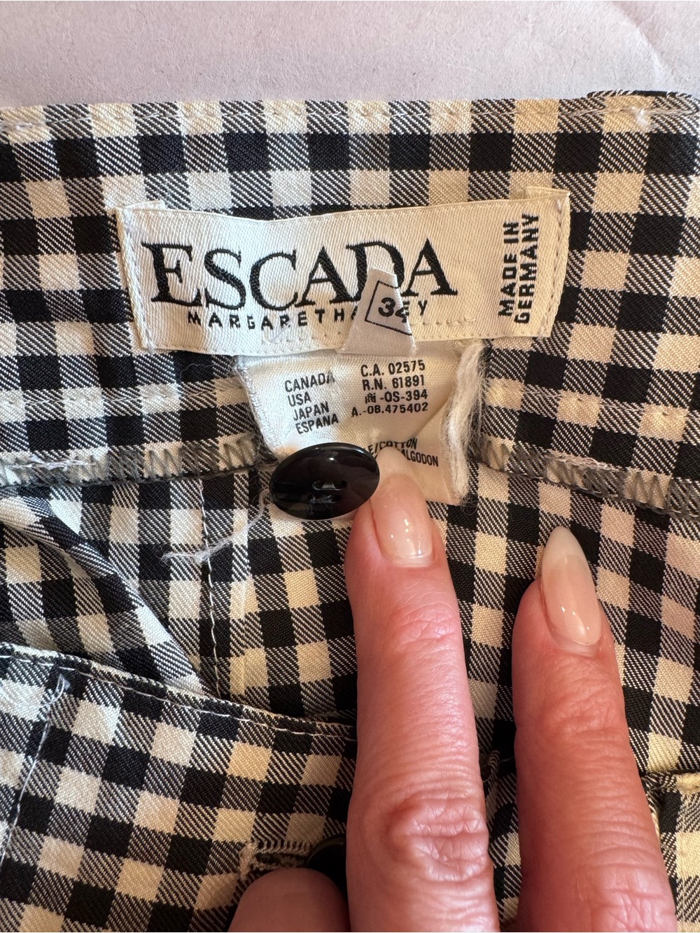 Escada Margaretha Ley Black and White Gingham High-Waist Trousers - Picture 4 of 4
